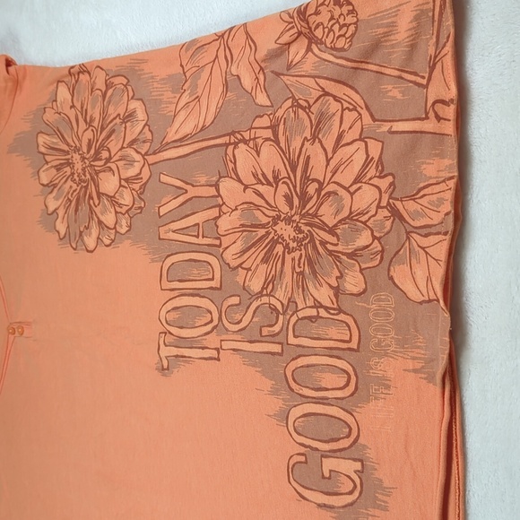 Life Is Good Henley style tshirt M NWOT - Picture 4 of 4